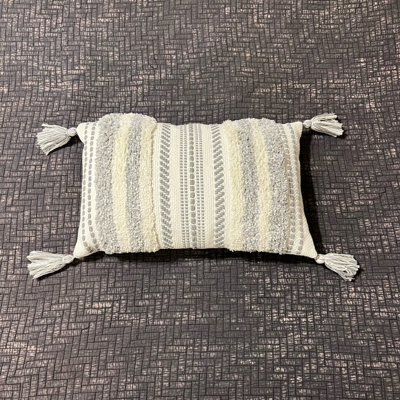 Decor Uhome Boho Lumbar Pillow Cover with Miulee Pillow Inserts 12x20 inch - Picture 5 of 7